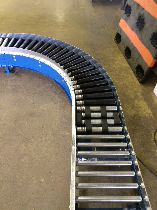Lineshaft Conveyor Curve With Guardrail